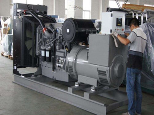 蒙自柴油发电机组和储能设备配合使用的案例