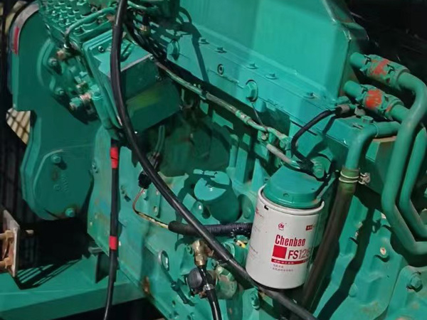 蒙自如何确定新的发电机组控制系统是否与原系统兼容？