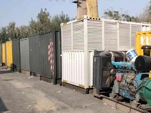 蒙自200KW柴油发电机机组每小时油耗是多少？